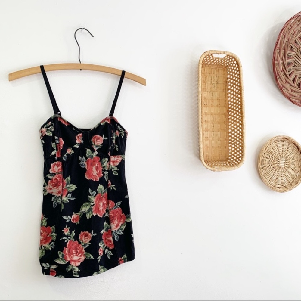 Aritzia Talula Bustier Tank Top Rose Print Shirt